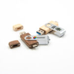 Dual Wooden Twister USB Flash Drive 3.0